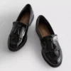 Mocasini cu vârf jos, cu talpă plată, din piele lăcuită, cu talpă lată