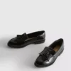 Mocasini cu vârf jos, cu talpă plată, din piele lăcuită, cu talpă lată