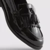 Mocasini cu vârf jos, cu talpă plată, din piele lăcuită, cu talpă lată