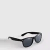 Ochelari de soare clasici de tip Wayfarer