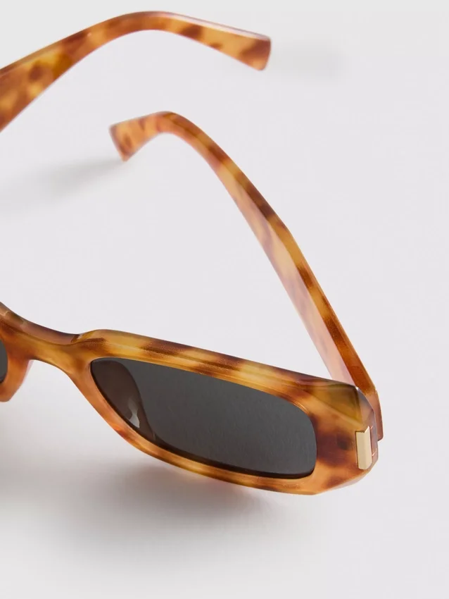 Ochelari de Soare dreptunghiulari cu ramă în model „tortoiseshell” Ochelari de Soare dreptunghiulari cu ramă în model „tortoiseshell”