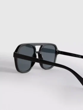 Ochelari de soare în stil Aviator Ochelari de soare în stil Aviator