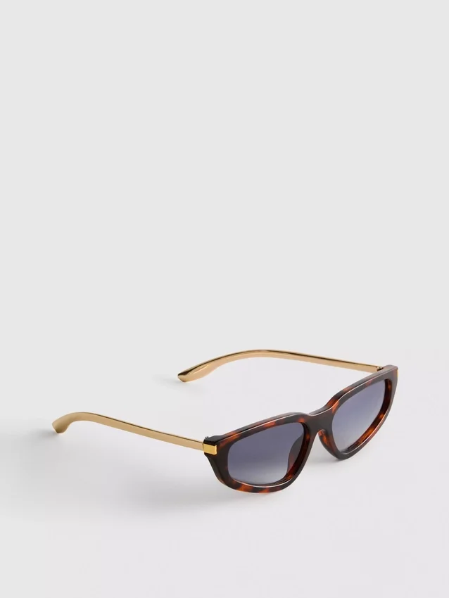 Ochelari de Soare tip „ochi de pisică” Ochelari de Soare tip „ochi de pisică”
