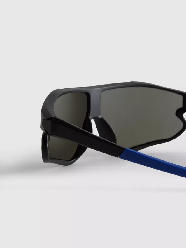Ochelari de Soare tip „shield” Ochelari de Soare tip „shield”