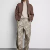 Pantaloni cargo camuflați Pantaloni cargo camuflați