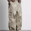 Pantaloni cargo camuflați Pantaloni cargo camuflați