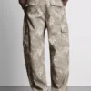 Pantaloni cargo camuflați Pantaloni cargo camuflați