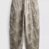 Pantaloni cargo camuflați Pantaloni cargo camuflați