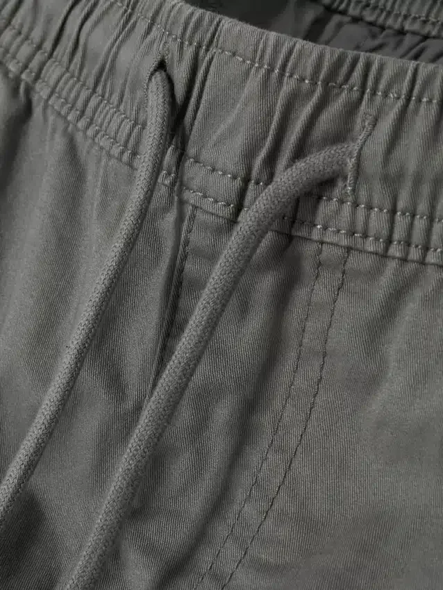 Pantaloni cargo cu manșete Pantaloni cargo cu manșete
