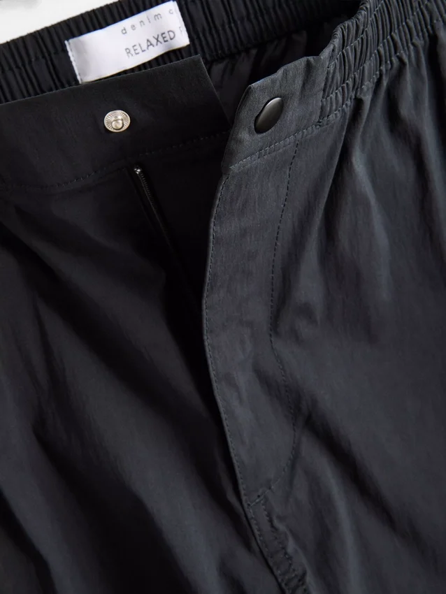 Pantaloni cargo utilitari Pantaloni cargo utilitari