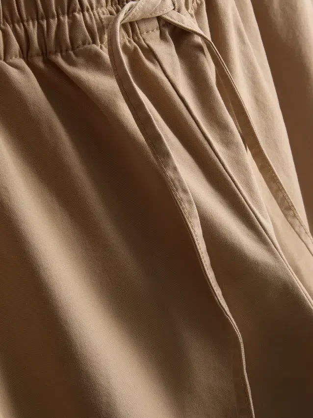 Pantaloni casual cu croi evazat Pantaloni casual cu croi evazat