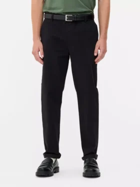 Pantaloni chino cu croială slim