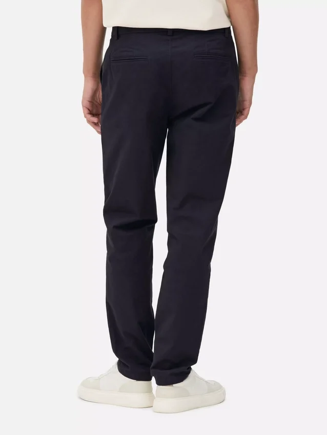 Pantaloni chino cu croială slim Pantaloni chino cu croială slim