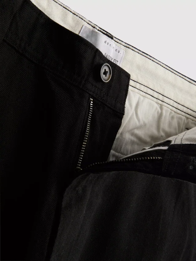 Pantaloni chino largi, cu talie medie Pantaloni chino largi, cu talie medie