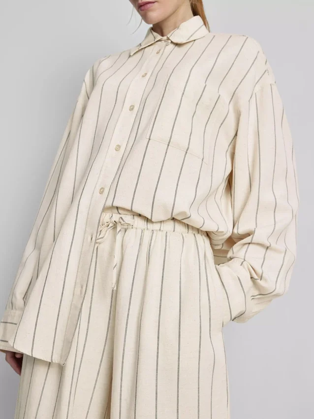 Pantaloni cu croi larg, cu dungi, din amestec de bumbac Pantaloni cu croi larg, cu dungi, din amestec de bumbac