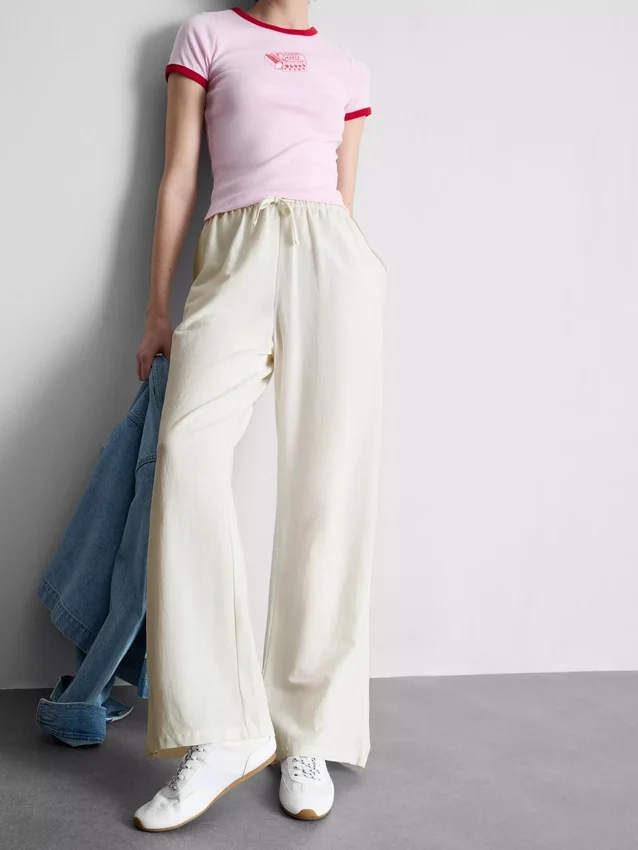 Pantaloni cu croi larg din amestec de bumbac Pantaloni cu croi larg din amestec de bumbac
