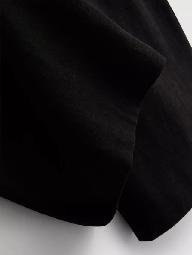 Pantaloni cu croi larg din amestec de bumbac Pantaloni cu croi larg din amestec de bumbac