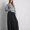 Pantaloni cu croi larg din satin Pantaloni cu croi larg din satin