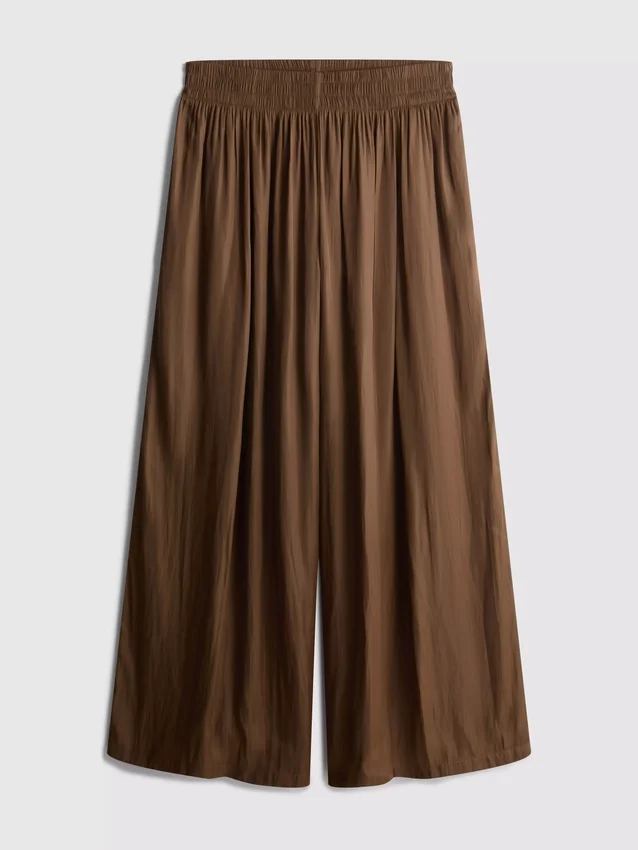 Pantaloni cu croi larg din satin Pantaloni cu croi larg din satin