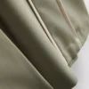 Pantaloni cu croi larg și dungi laterale Pantaloni cu croi larg și dungi laterale