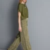 Pantaloni cu croi larg și dungi texturate