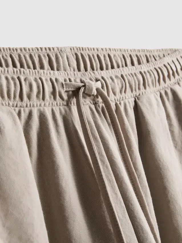 Pantaloni cu croi larg și textură Pantaloni cu croi larg și textură