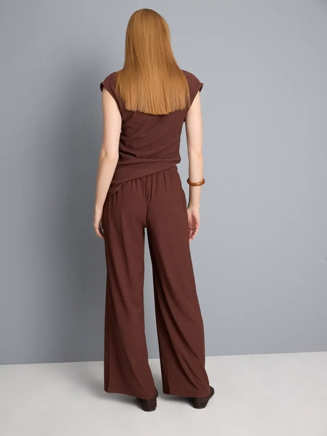 Pantaloni cu croi larg și textură șifonată Pantaloni cu croi larg și textură șifonată