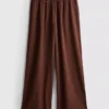 Pantaloni cu croi larg și textură șifonată Pantaloni cu croi larg și textură șifonată