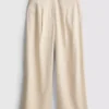 Pantaloni cu croi larg, plisați și texturați Pantaloni cu croi larg, plisați și texturați