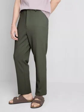 Pantaloni cu croială regular