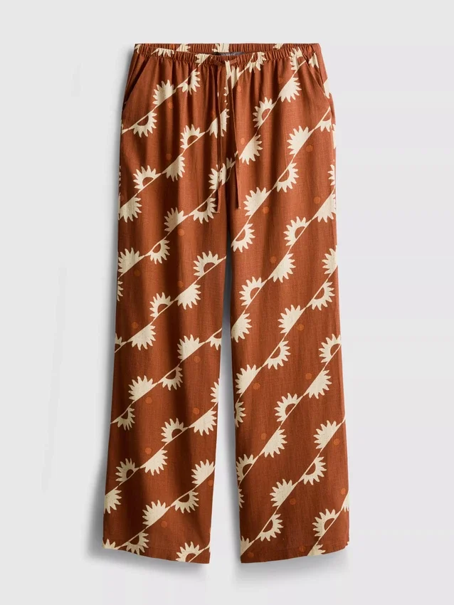 Pantaloni cu imprimeu și croi larg Pantaloni cu imprimeu și croi larg