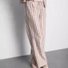 Pantaloni cu șnur și dungi Oxford Pantaloni cu șnur și dungi Oxford