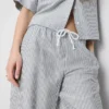 Pantaloni cu șnur și dungi Oxford Pantaloni cu șnur și dungi Oxford