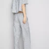 Pantaloni cu șnur și dungi Oxford Pantaloni cu șnur și dungi Oxford