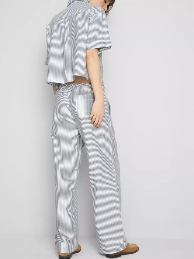 Pantaloni cu șnur și dungi Oxford Pantaloni cu șnur și dungi Oxford