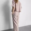 Pantaloni cu șnur și dungi Oxford Pantaloni cu șnur și dungi Oxford