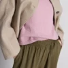 Pantaloni cu talie elastică și croi larg Pantaloni cu talie elastică și croi larg