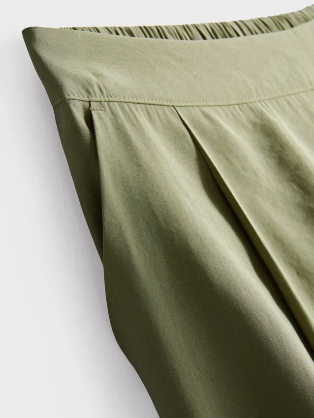 Pantaloni culotte cu talie medie și picior larg Pantaloni culotte cu talie medie și picior larg