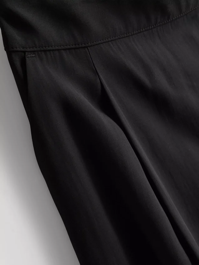 Pantaloni culotte cu talie medie și picior larg Pantaloni culotte cu talie medie și picior larg