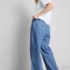 Pantaloni de blugi cu talie medie Pantaloni de blugi cu talie medie