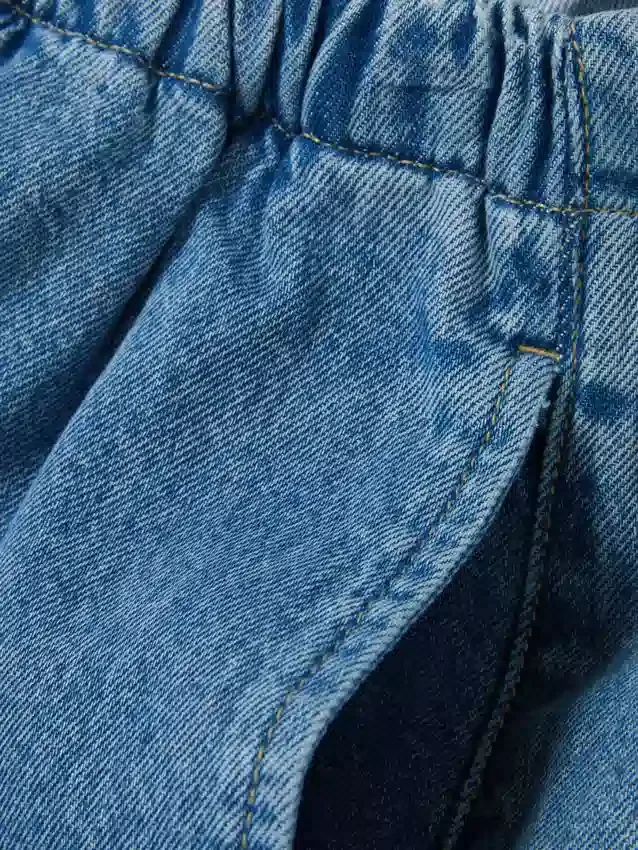 Pantaloni de blugi cu talie medie Pantaloni de blugi cu talie medie