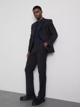 Pantaloni de costum clasici, croială regulată