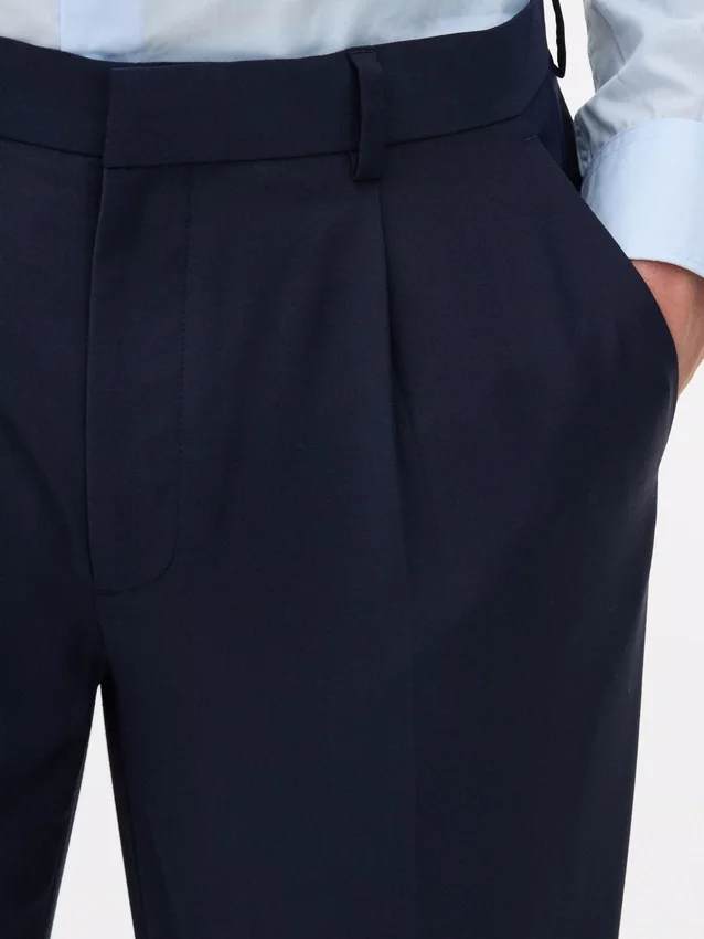 Pantaloni de costum croiți Pantaloni de costum croiți
