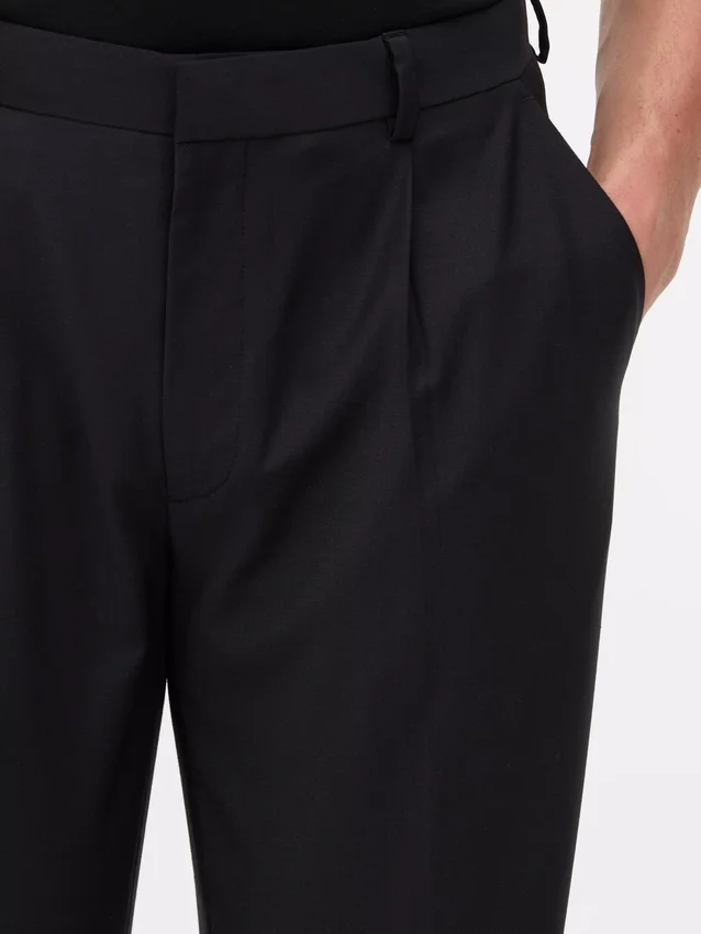 Pantaloni de costum croiți Pantaloni de costum croiți