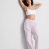 Pantaloni de Pijama cu croi drept, cu dungi, ideali pentru relaxare Pantaloni de Pijama cu croi drept, cu dungi, ideali pentru relaxare