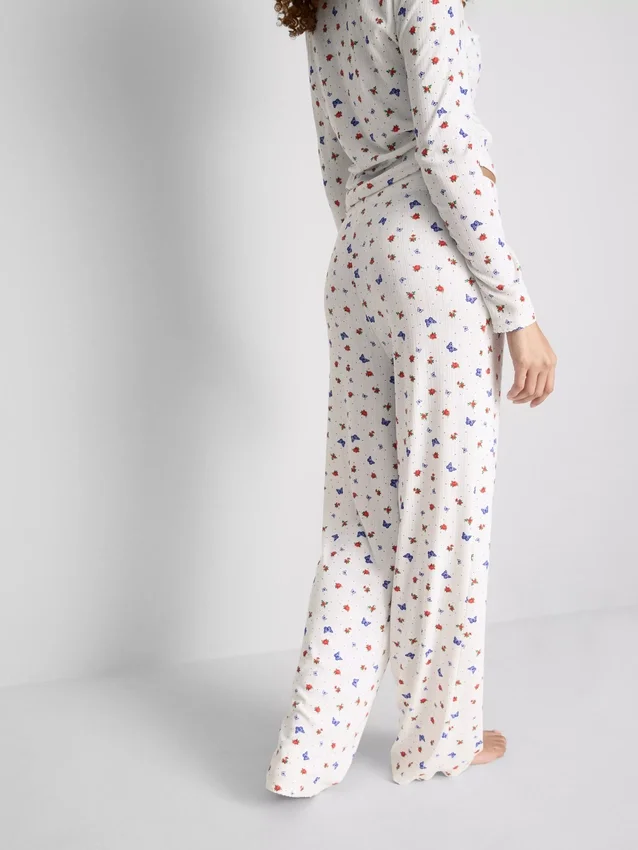 Pantaloni de pijama cu nervuri și imprimeu fluture Pantaloni de pijama cu nervuri și imprimeu fluture