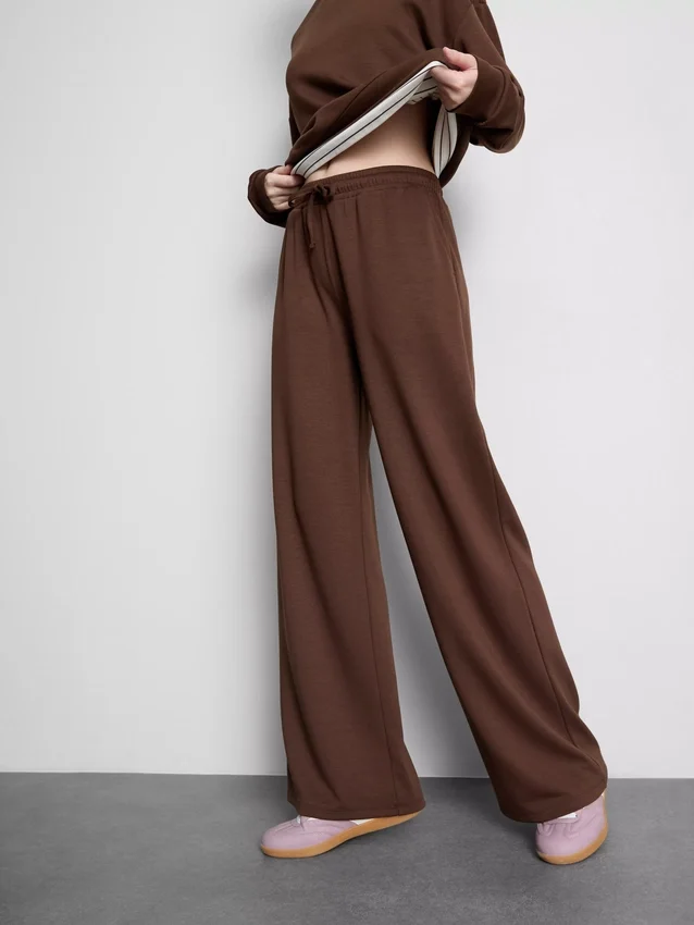 Pantaloni de Trening cu croi larg Pantaloni de Trening cu croi larg