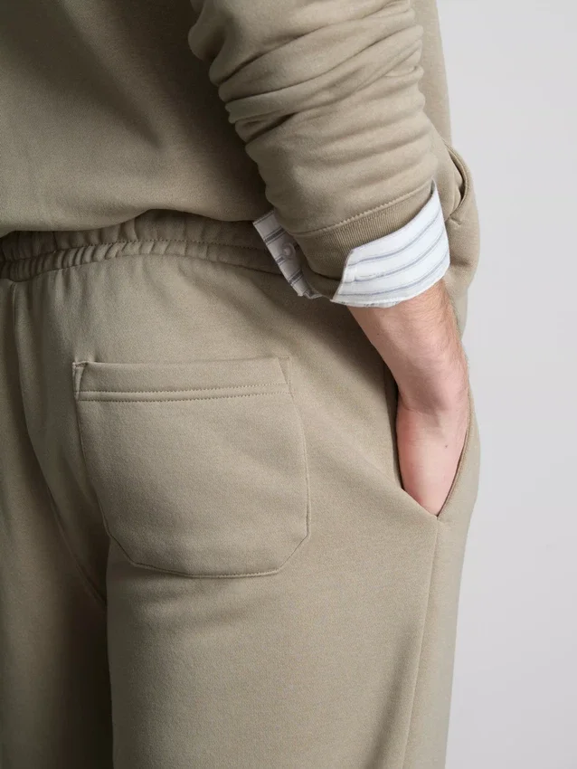 Pantaloni de trening cu manșete Pantaloni de trening cu manșete