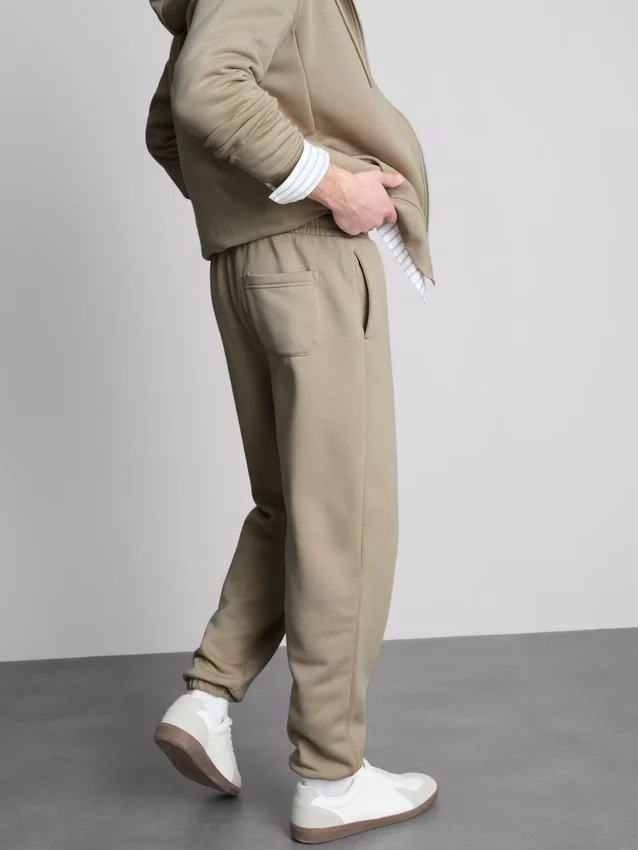 Pantaloni de trening cu manșete Pantaloni de trening cu manșete
