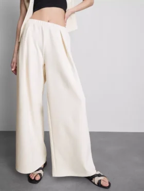 Pantaloni de trening din amestec de bumbac, cu croi larg